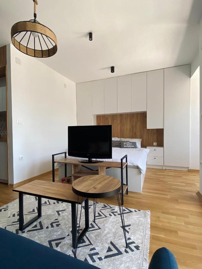 Sunshine Apartment Skopje Bagian luar foto